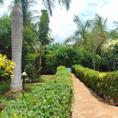 Villas Dora And Holly Diani Beach Exterior foto
